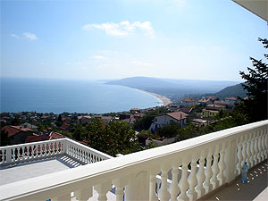 Вид на море из дома в Болгарии