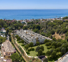 Новые квартиры в 300-х метрах от пляжа в Elviria