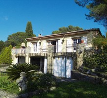 Очаровательная вилла с бассейном в Mougins, продажа. №35322. ЭстейтСервис.