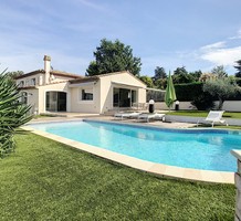 Красивый нео-провансальский дом в Villeneuve Loubet, продажа. №36065. ЭстейтСервис.