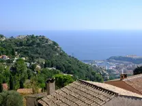 Дом с видом на море и Монако в Ла Тюрби