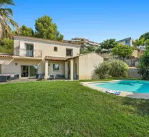 Вилла рядом со школой в Ницце, Фаброн, продажа. №50903. ЭстейтСервис.