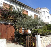 Двухэтажный дом с садом в Каннах, продажа. №23609. ЭстейтСервис.