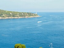 Буржуазный особняк с видом на море и Сен-Жан-Кап-Ферра