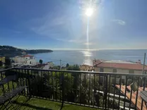 Дом с видом на море в трёх минутах езды от Монако