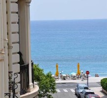 Просторные трехкомнатные апартаменты с видом на море в Ментоне, продажа. №20472. ЭстейтСервис.