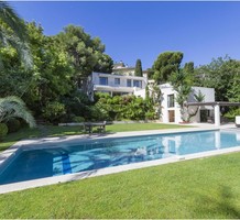 Современная вилла с 5 спальнями на Cap Ferrat, продажа. №36902. ЭстейтСервис.