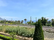 Апартаменты возле моря в Больё