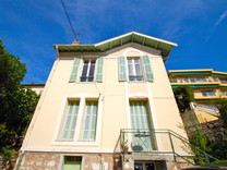 Атмосферный особняк в центре Вильфранш-сюр-Мер