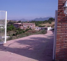 Просторная вилла с четырьмя спальнями в Alhaurín de la Torre, продажа. №27957. ЭстейтСервис.