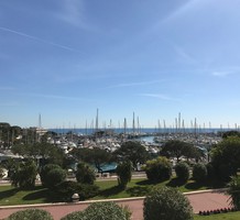 Небольшая квартира в Marina Baie des Anges, продажа. №33974. ЭстейтСервис.