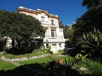 Дом Belle Epoque с видом на море в Ницце