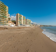 Солнечная квартира прямо на пляже в Fuengirola, продажа. №33532. ЭстейтСервис.