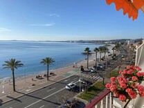 Апартамент на первой линии в Cros-de-Cagnes