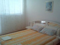 Двухкомнатная квартира с отдельной кухней в центре Созополя