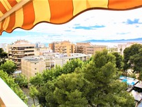 Великолепная квартира с видом на море и окрестности в комплексе с бассейном в Салоу