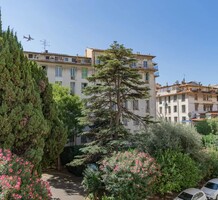 Квартира между Парком Жан Морено и сквером Alziari de Malaussena в Ницце, Золотой Квадрат, продажа. №44912. ЭстейтСервис.