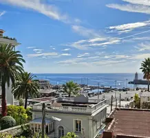 Буржуазный пентхаус в 70-ти метрах от моря, продажа. №50965. ЭстейтСервис.