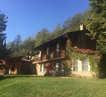 Два дома на 10 Га земли в La Garrotxa, продажа. №38370. ЭстейтСервис.