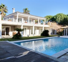 Просторная современная вилла  с бассейном в Mougins, продажа. №37577. ЭстейтСервис.