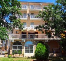 Дом с апартаментами в Будве, Черногория, продажа. №22043. ЭстейтСервис.