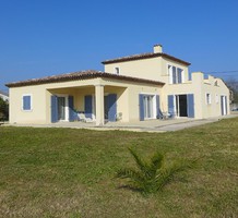 Новая просторная вилла на высотах Антиб, продажа. №30720. ЭстейтСервис.