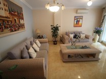 Квартира с четырьмя спальнями в центре Кальпе