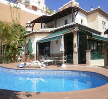 Вилла с четырьмя спальнями в Nerja, продажа. №29482. ЭстейтСервис.