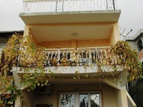 Квартира с садом в Сутоморе