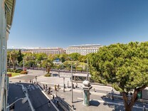 Четырёхкомнатная квартира в центре Ниццы