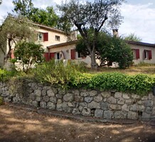 Уютный дом с большим участком и потенциалом в Mougins , продажа. №43216. ЭстейтСервис.