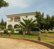 Вилла с пятью спальнями в Эстепона, продажа. №27973. ЭстейтСервис.