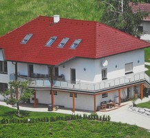 Большой дом с апартаментами в Штальхофене, продажа. №23741. ЭстейтСервис.