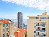 Современная квартира в районе колледжа Bellevue