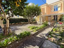 Смежная вилла в центре Кань-сюр-Мер