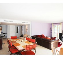 Двуспальная квартира рядом с морем в Жуан-Ле-Пене, продажа. №32603. ЭстейтСервис.