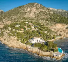 Дом под ремонт с видом на Saint Jean Cap Ferrat