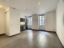 Квартира в самом центре Канн - rue Hélène Vagliano