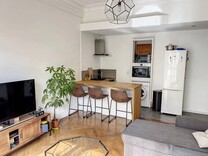 Квартира с ремонтом в километре от моря в Ницце