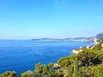 Буржуазный особняк возле моря - Кап Дай