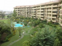 Просторная четырехкомнатная квартира в Марбелье