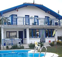 Двухэтажный дом с бассейном в Бяле, продажа. №22607. ЭстейтСервис.