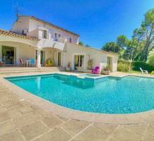 Вилла с четырьмя спальнями в Mougins, продажа. №37580. ЭстейтСервис.