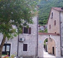 Студия в каменном доме на первой линии моря в Столиве, продажа. №23732. ЭстейтСервис.