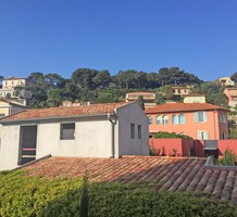 Двухуровневый таунхаус под ремонт на Cap-Ferrat, продажа. №33105. ЭстейтСервис.