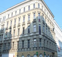 Несколько квартир в доме, нуждающемся в ремонте, в Вене, продажа. №25004. ЭстейтСервис.