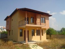 Дом в 4 км от моря