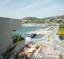 Двухуровневая квартира с видом на горы и море, продажа. №25835. ЭстейтСервис.