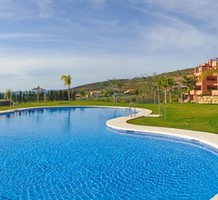 Вместительные трехкомнатные апартаменты в Manilva, продажа. №28252. ЭстейтСервис.
