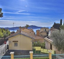 Небольшой дом с видом на море в Villefranche-sur-Mer, продажа. №38619. ЭстейтСервис.